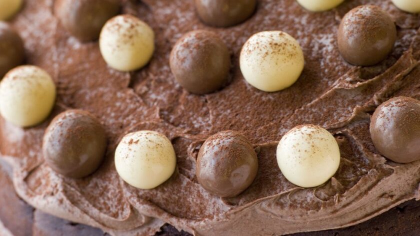 Nigella Malteser Cake