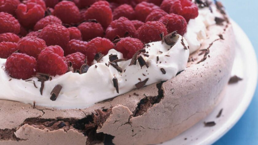 Nigella Lawson Chocolate Pavlova