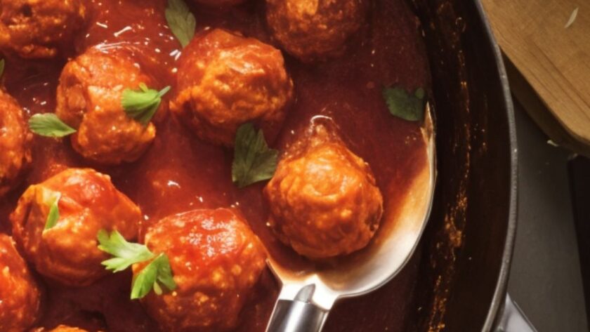 Nigella Meatballs In Tomato Sauce​ Recipe​