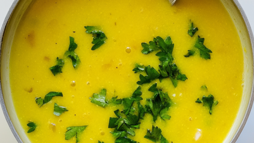 Nigella Cauliflower, Garlic and Turmeric Soup