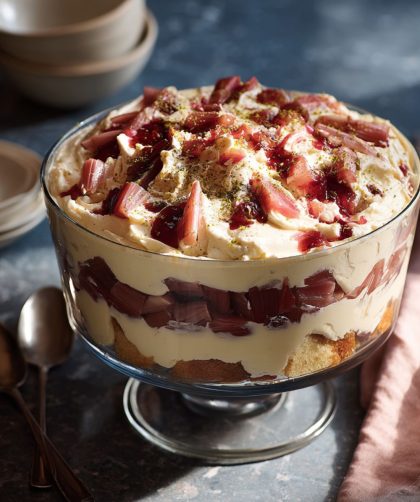 Nigella Rhubarb and Custard Trifle Recipe
